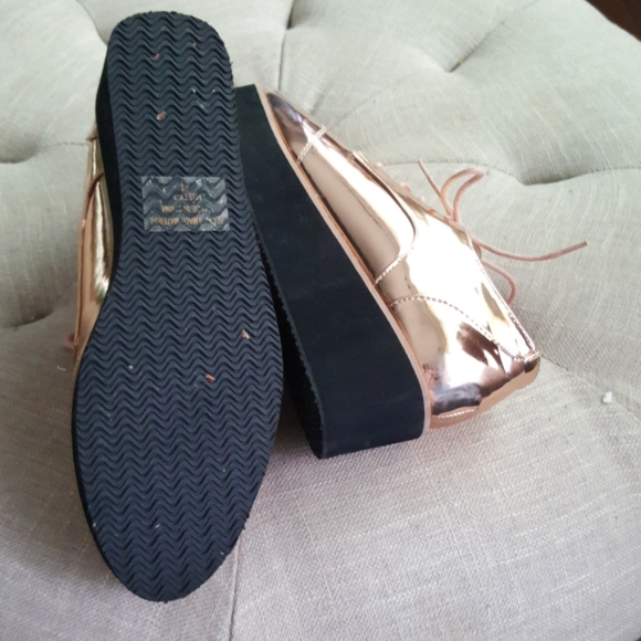 Shoes - Picture 5 of 5